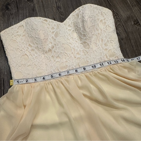 Mori Lee Madeline Gardner Lace Bridesmaid Prom Dress Strapless Women Sz 10 - Picture 12 of 13